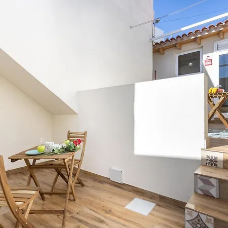 Holiday home Home2book Acogedora Casa Cueva Playa De La Viuda